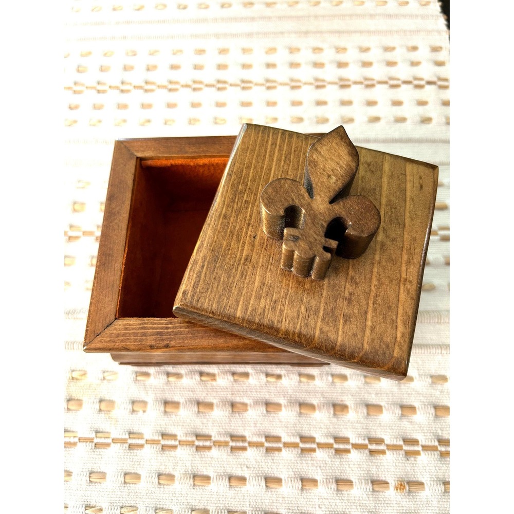 Vintage‎ wooden box